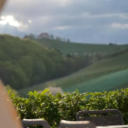 Lieblingsplatzl An Der Weinstrasse * Ratsch an der Weinstraße